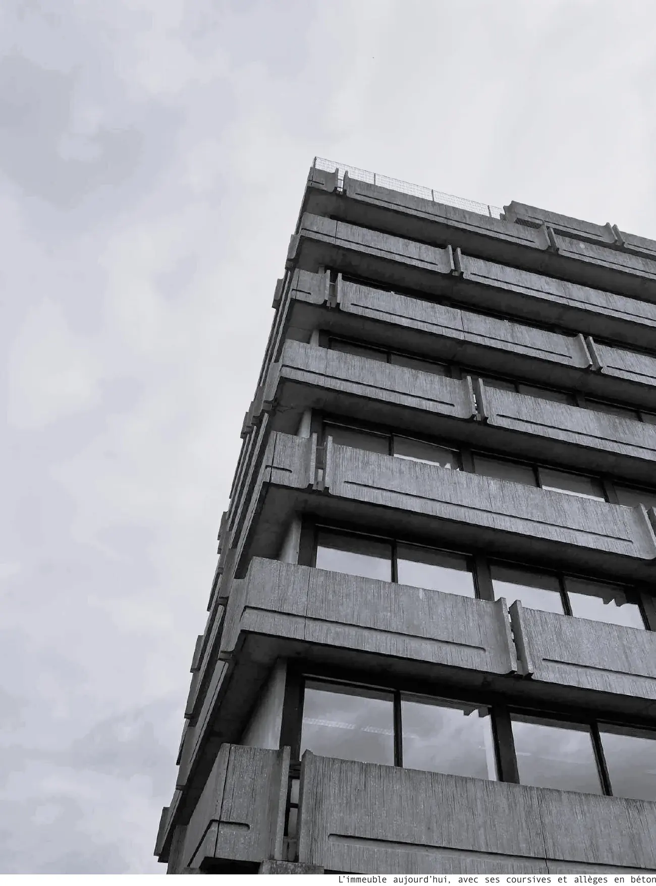 L'immeuble aujourd'hui, avec ses coursives et allèges en béton architectonique